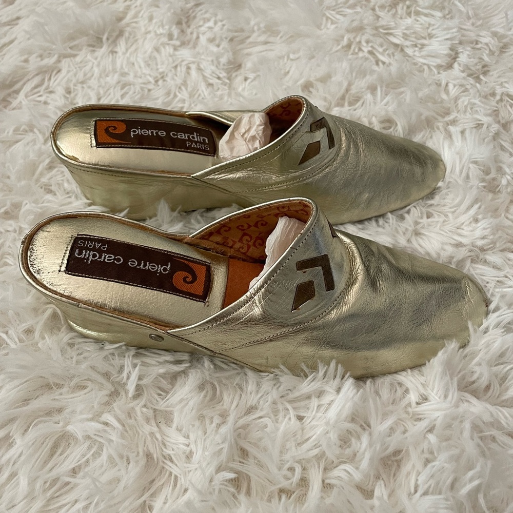 Vintage Pierre Cardin gold indoor slippers